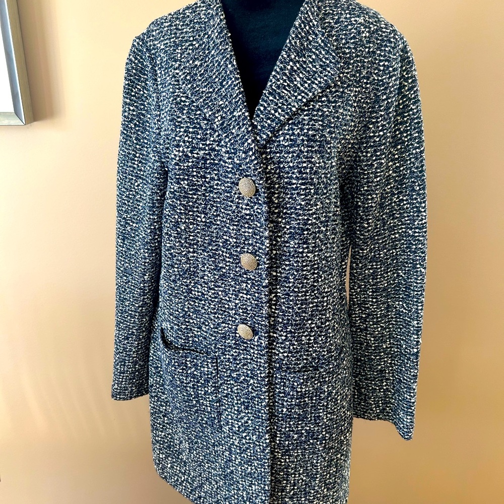 St John Knits Size 12 wool blend blazer, blue & white knit with brass buttons
